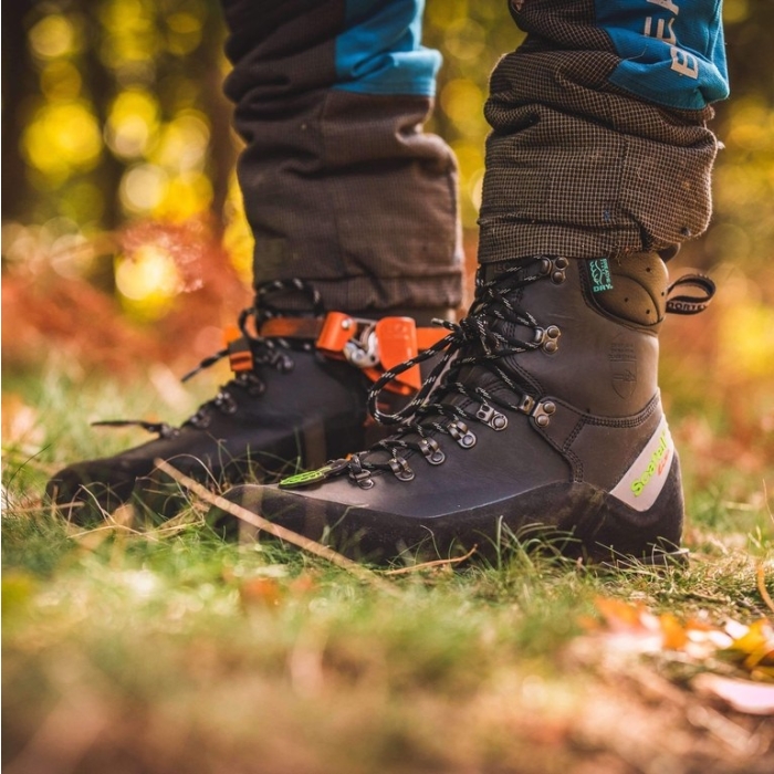 Buty antyprzecięciowe Arbortec SCAFELL LITE BLACK